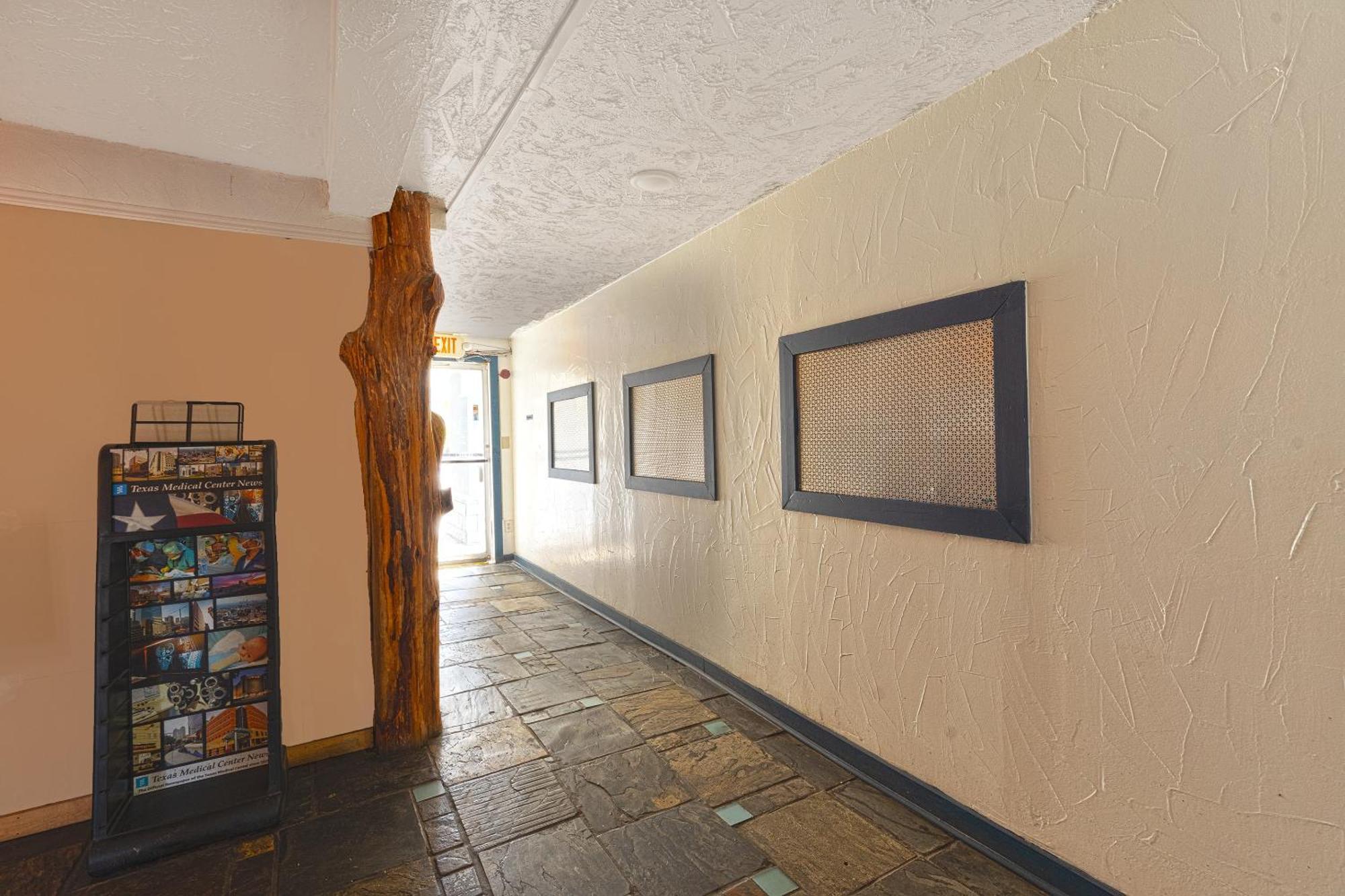 Oyo Hotel Houston, Tx Near Medical Center Nrg Stadium Bagian luar foto