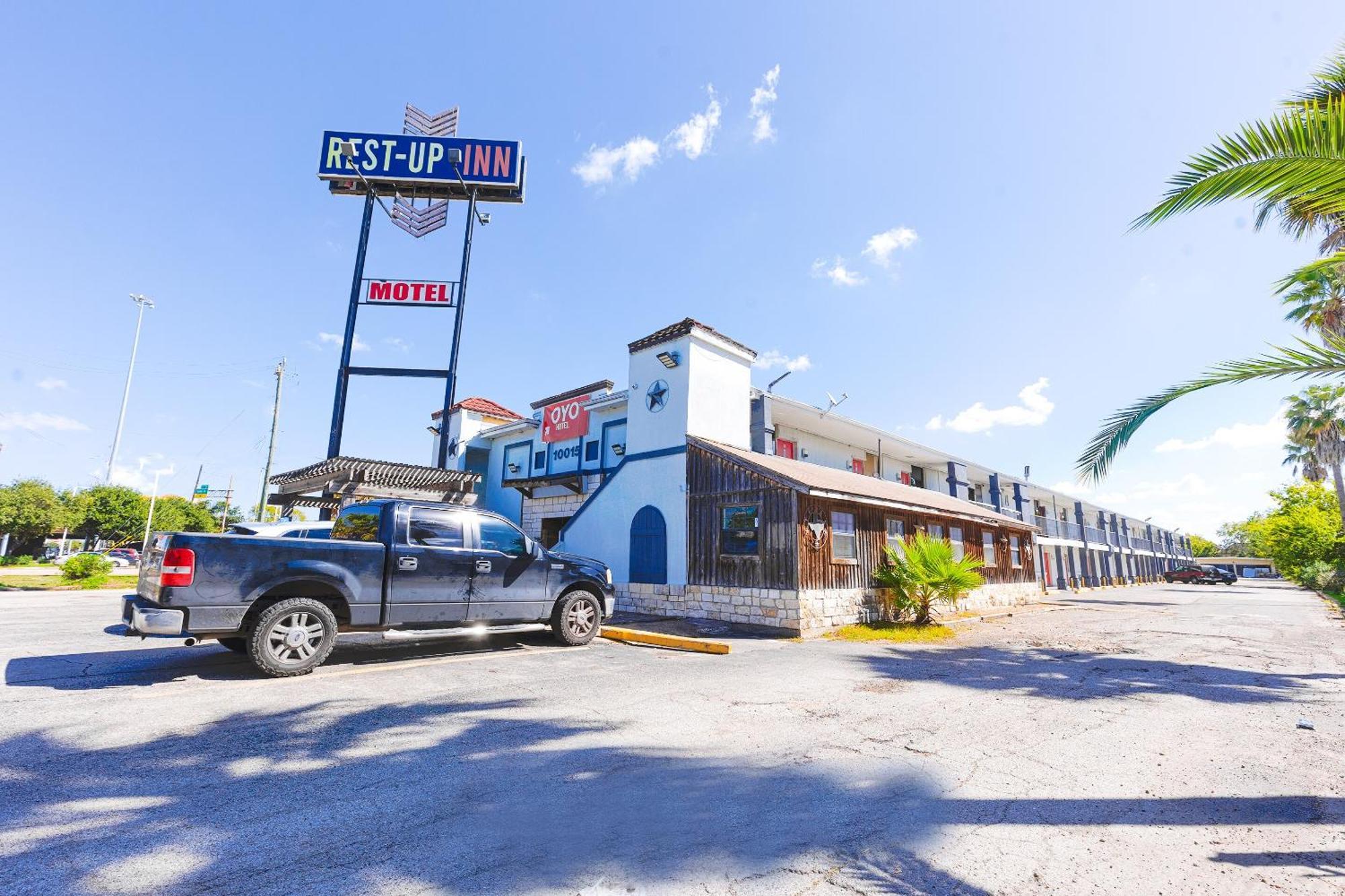 Oyo Hotel Houston, Tx Near Medical Center Nrg Stadium Bagian luar foto